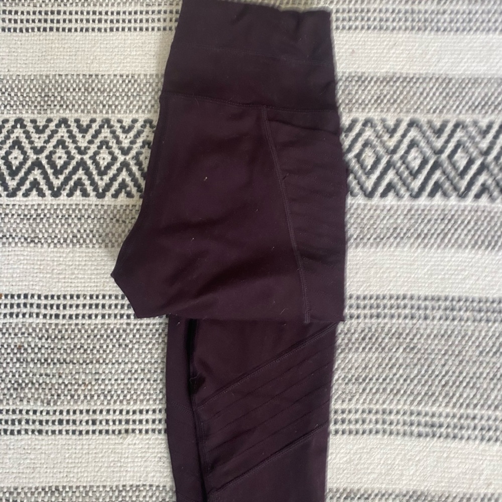 Purple leggings!!